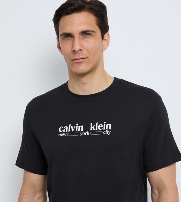 Calvin Klein Jeans Calvin Klein Jeans - Black Round Neck T-Shirts