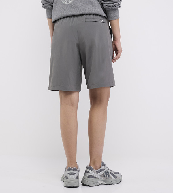 إم إل بي إم إل بي - رمادي شورت كاجوال