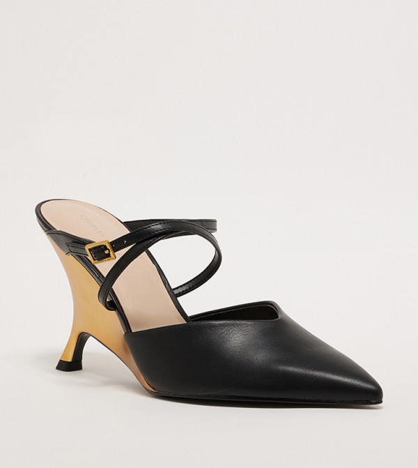 Charles & Keith  - Black Pumps