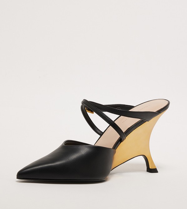 Charles & Keith  - Black Pumps