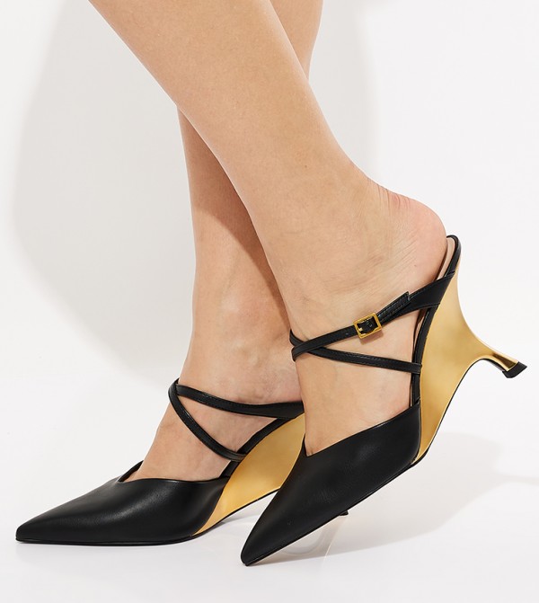 Charles & Keith  - Black Pumps