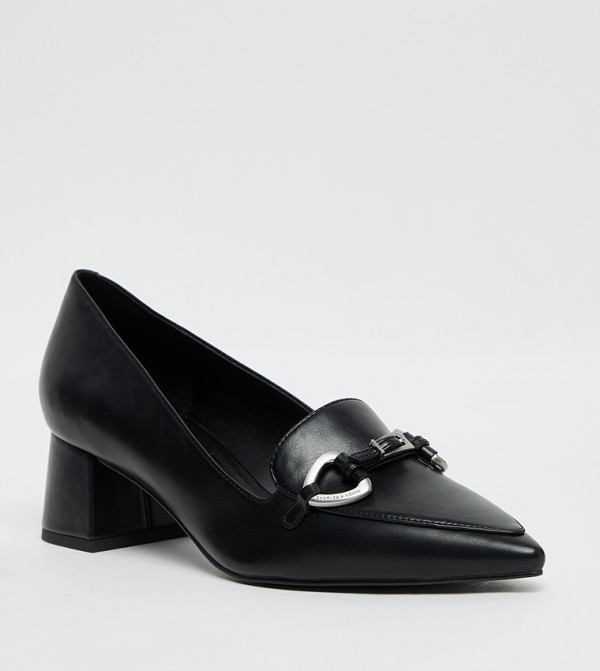 Charles & Keith Charles & Keith - Black Pumps