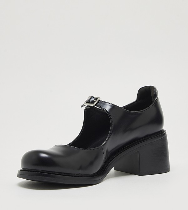 Charles & Keith  Mary Janes - Black Mary Janes