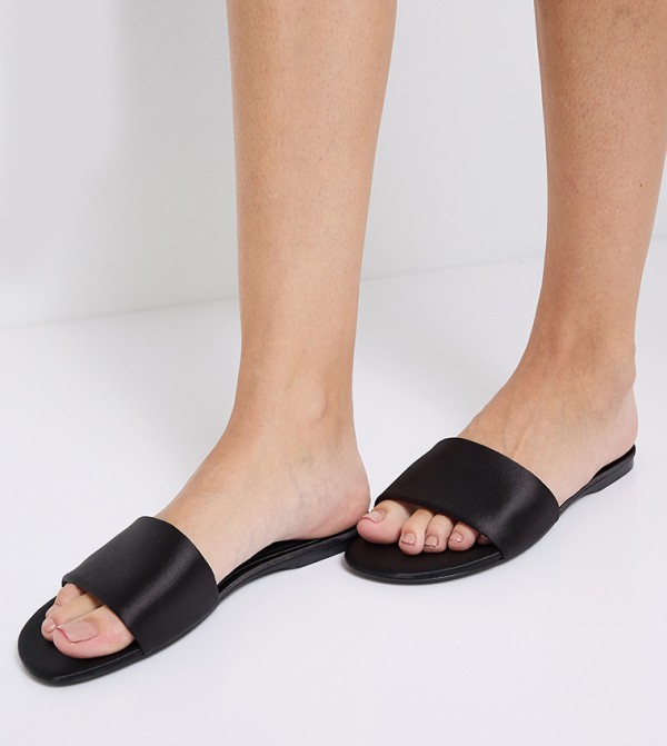 Charles & Keith Charles & Keith - Black Flat Sandals