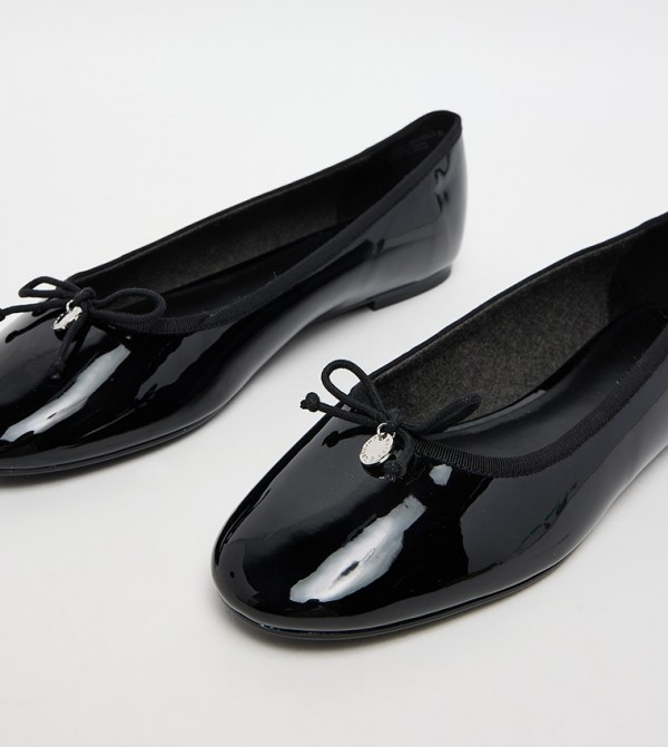 Charles & Keith  Ballerinas - Black undefined