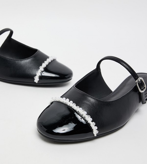 Charles & Keith Charles & Keith - Black Casual Slip-ons