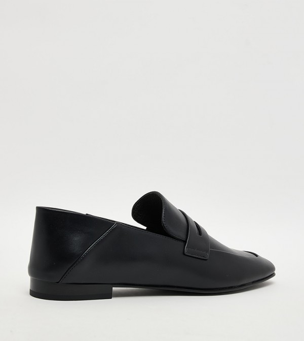 Charles & Keith Charles & Keith - Black undefined