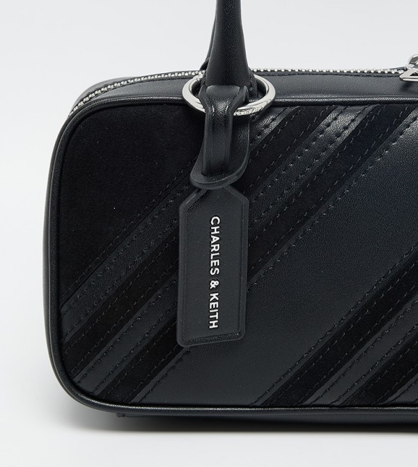 Charles & Keith  Shoulder Bags - Black Shoulder bags