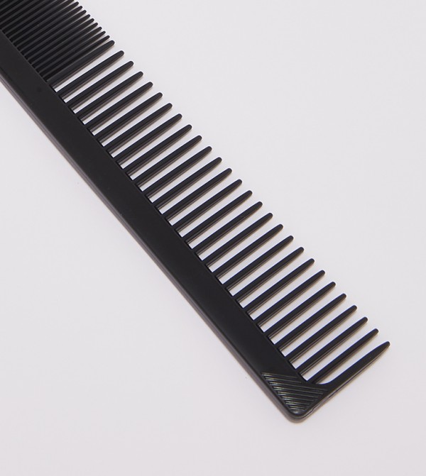 Ikonic Ikonic - Black BRUSH AND COMBS