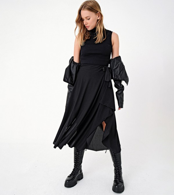 Trend Alaçatı Stili Trend Alaçatı Stili - Black Skirts