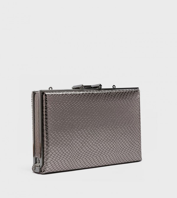 Fyor  - Grey Clutches