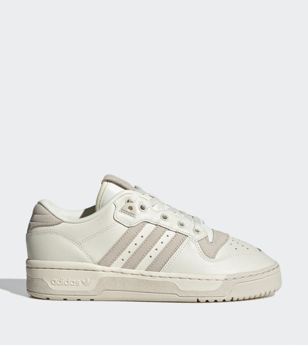 اديداس أحذية كرة قدم - أوف وايت كرة القدم