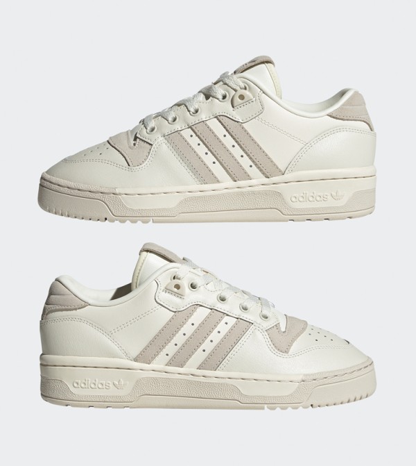 اديداس أحذية كرة قدم - أوف وايت كرة القدم