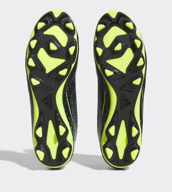 اديداس أحذية كرة قدم - أسود كرة القدم