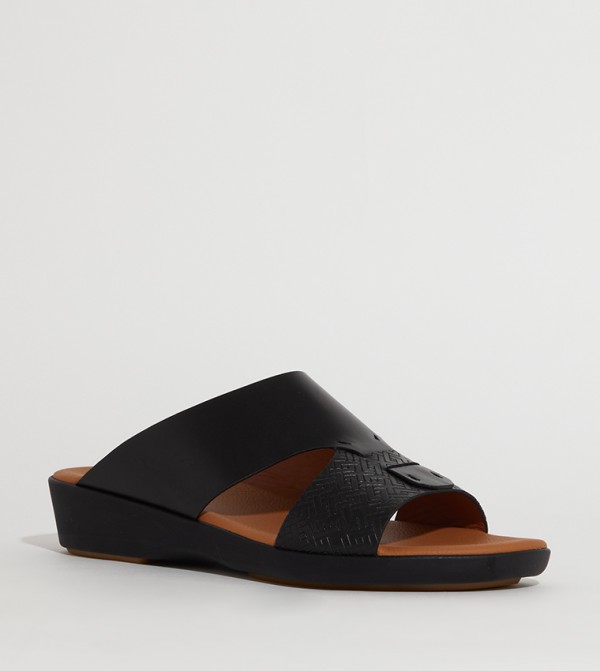 ألدو  صنادل - أسود صنادل عربية