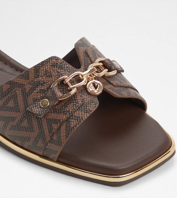 ألدو ألدو - بني  الصنادل المسطحة