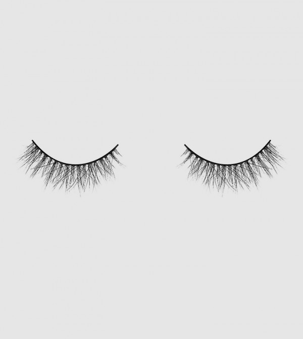 Nina Ubhi  - Multi False Eyelashes