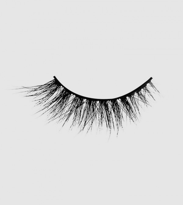 Nina Ubhi  - Multi False Eyelashes