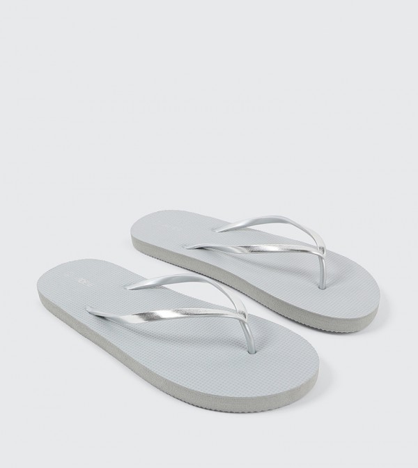 Ardene  - Silver Flip-Flops