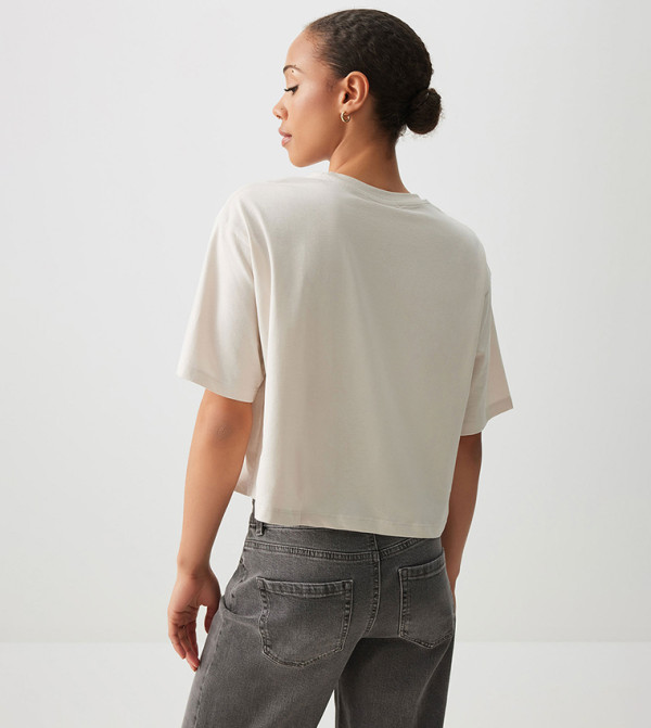 اردين  - أوف وايت  Short Sleeve T-Shirts