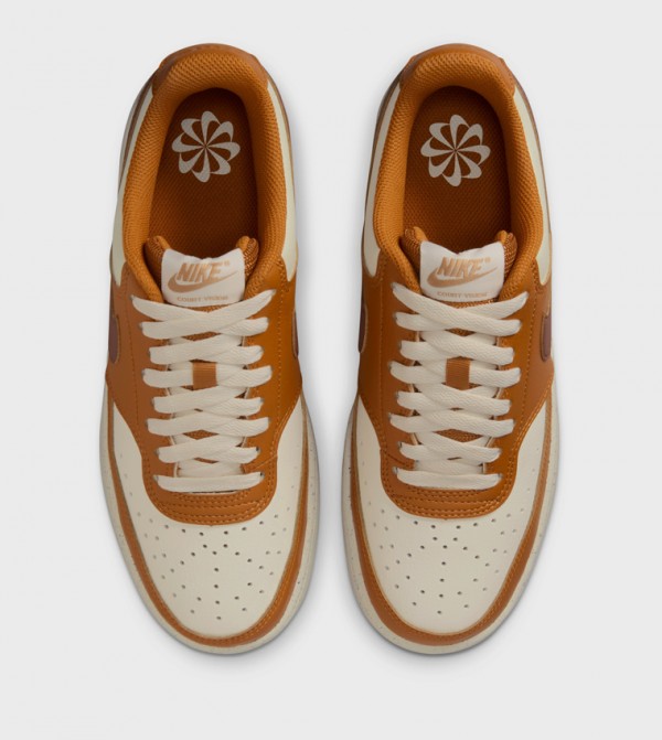 Nike  - Beige Low Top