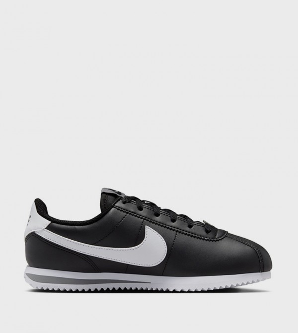 Nike  Sneakers - Black Low Top