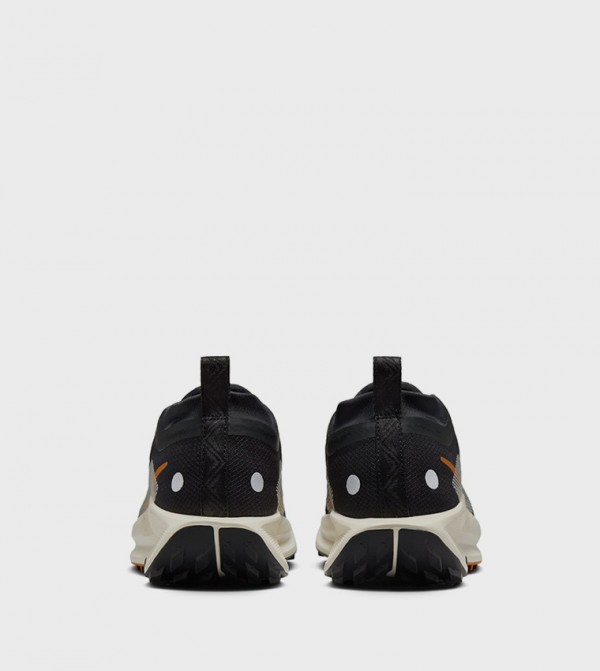 Nike  - Black Running Shoes