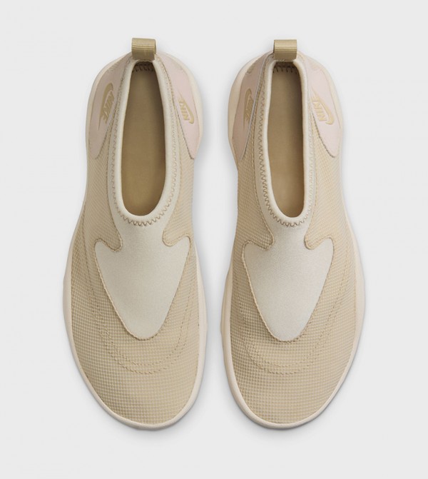 Nike Nike - Beige Casual Slip-ons