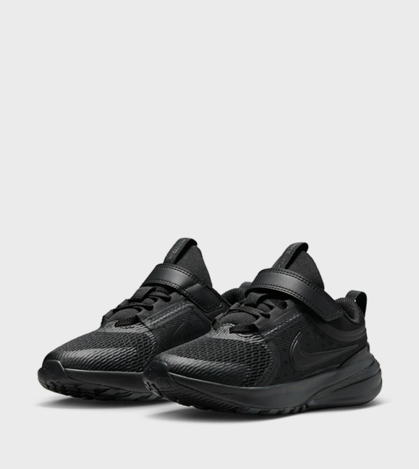 Nike Nike - Black Low Top
