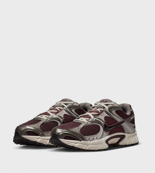 Nike  Sneakers - Burgundy Low Top