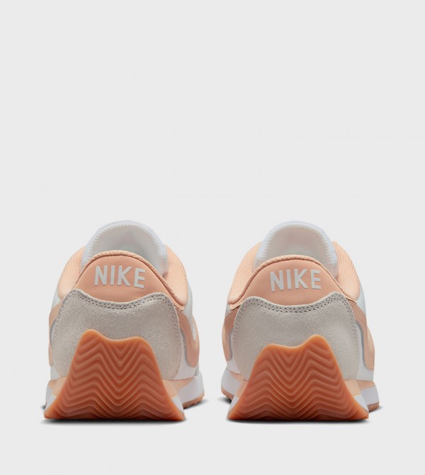 Nike Nike - White Low Top