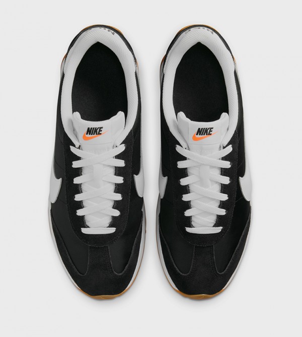 Nike Nike - Black Low Top