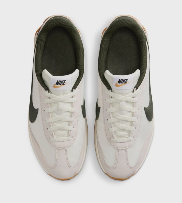 Nike Nike - Beige Low Top