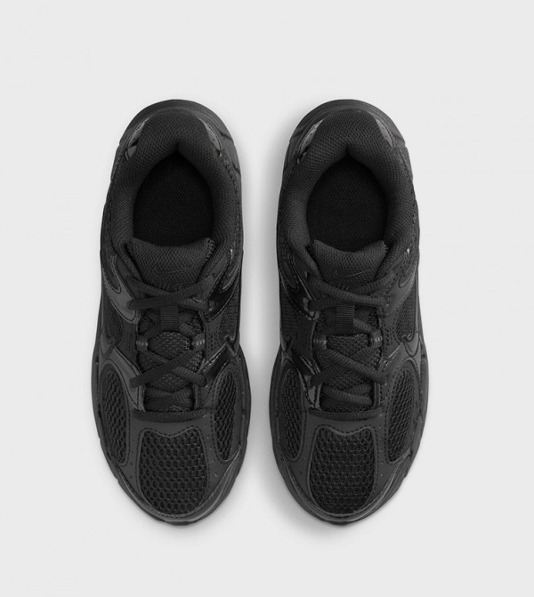 Nike  - Black Low Top