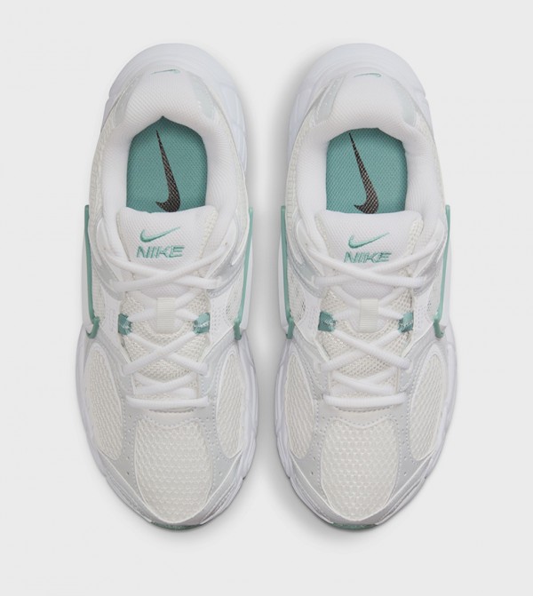 Nike  Sneakers - White Low Top