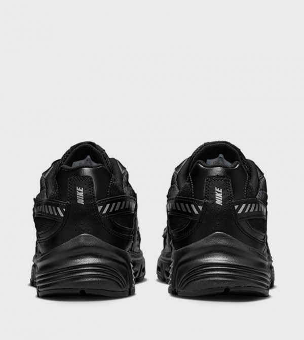 Nike Nike - Black Low Top