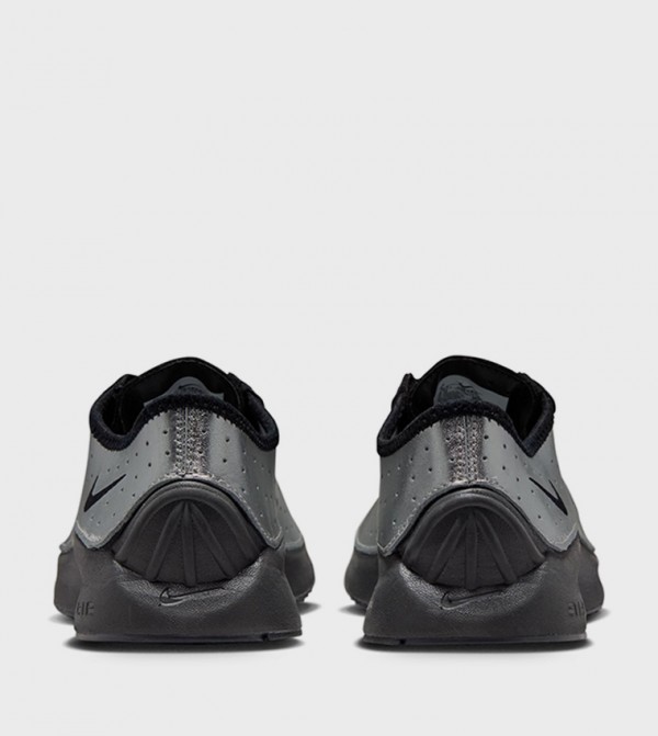 Nike Nike - Silver Running Shoes