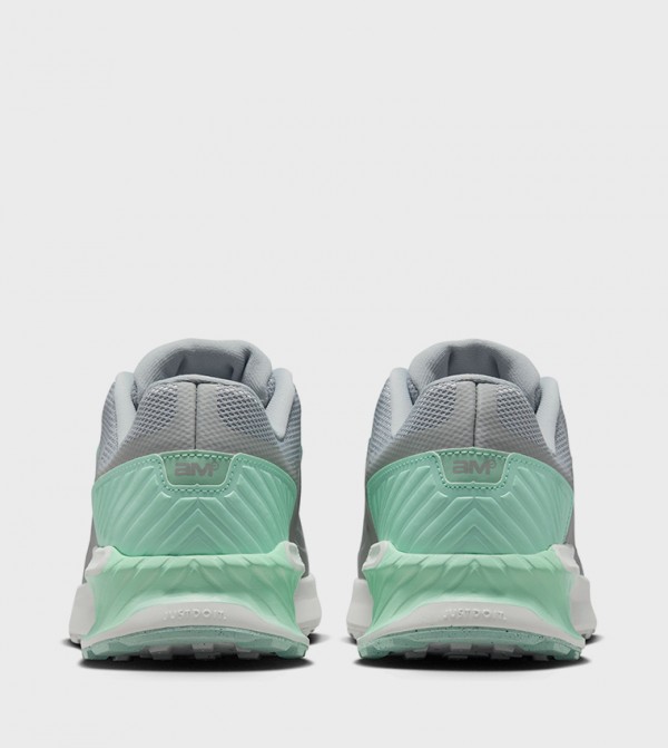 Nike Nike - Grey Low Top