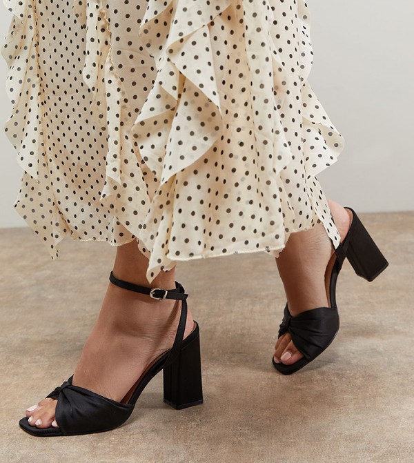 اويسيس اويسيس - أسود كعب