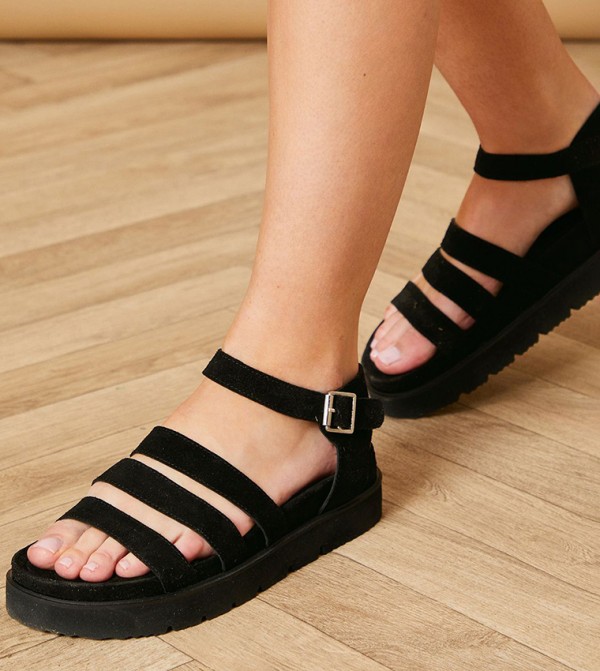Oasis Oasis - Black Platforms