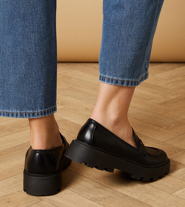 Oasis  Shoes - Black undefined