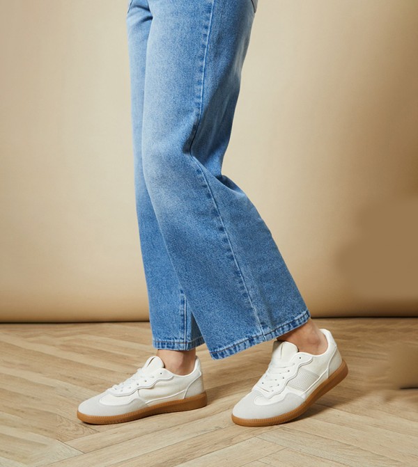Oasis  - White Low Top