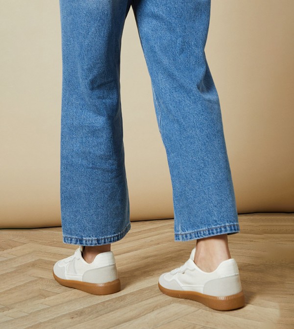 Oasis  - White Low Top
