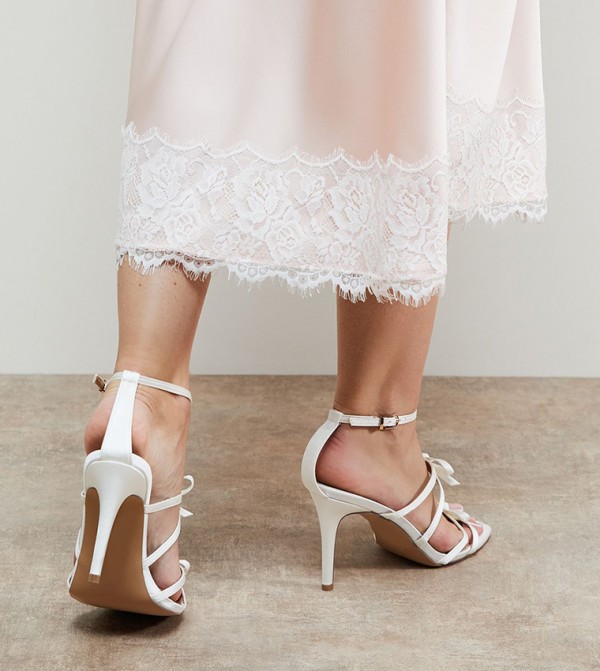 Oasis  - White Stilettos
