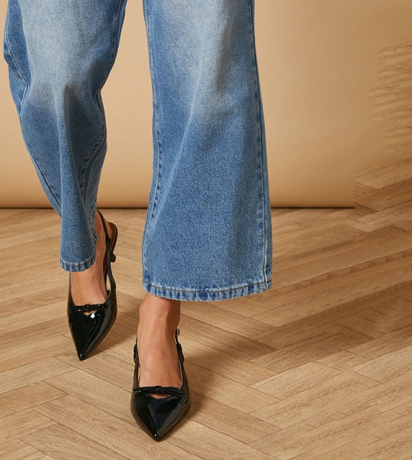 Oasis  - Black Pumps