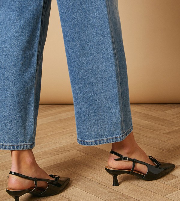 Oasis  - Black Pumps