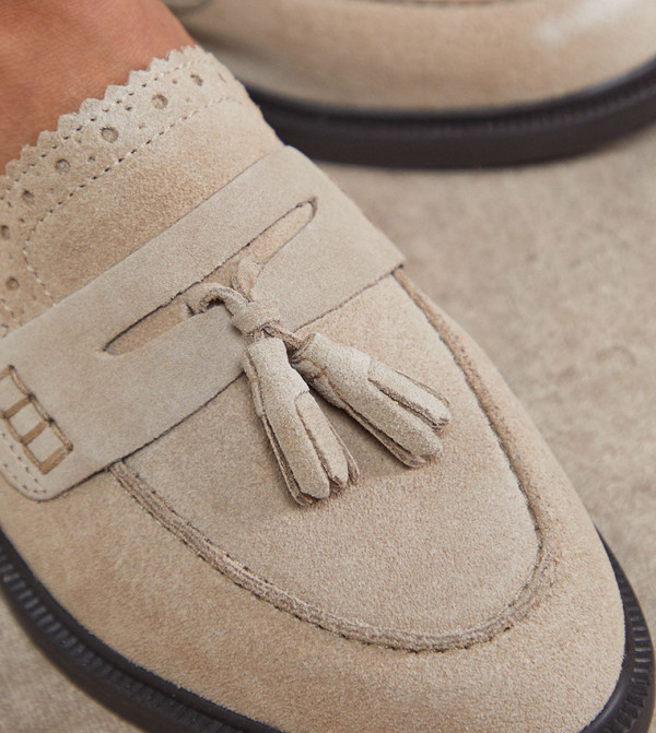 Oasis  Loafers & Mocassins - Beige undefined