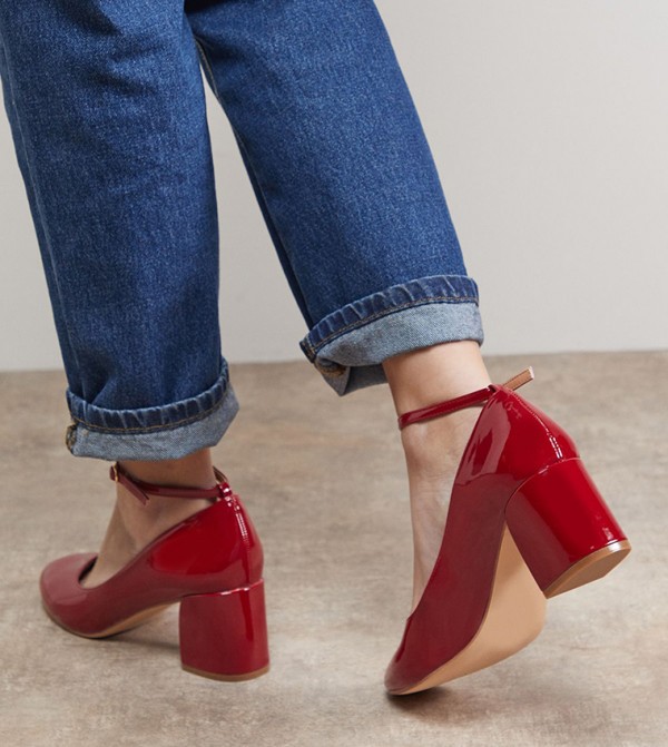 Oasis  - Red Pumps