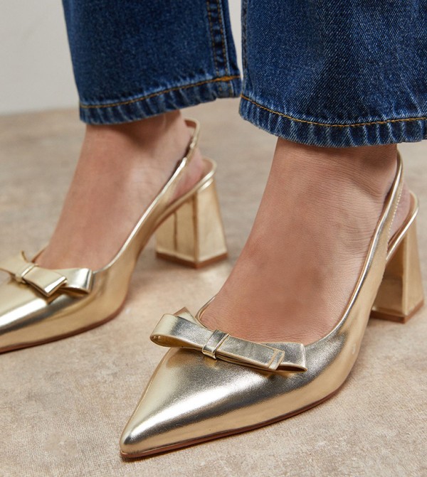 Oasis Oasis - Gold Pumps