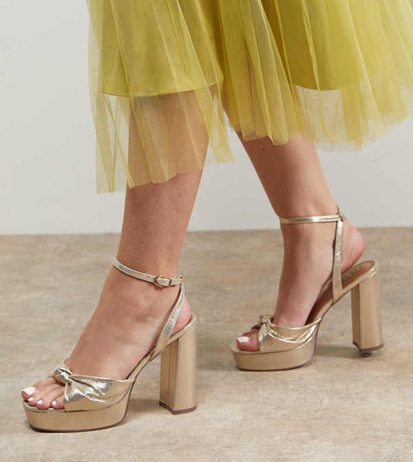 Oasis Oasis - Gold Heels